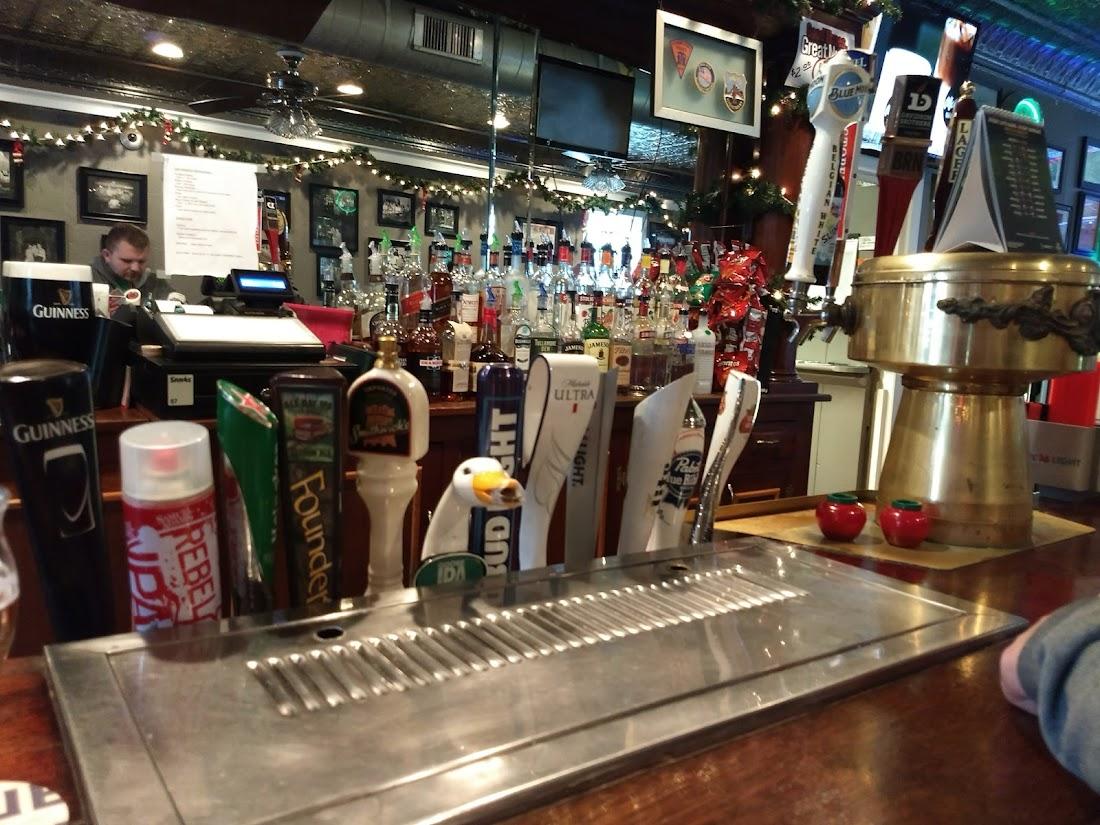 B L's Tavern