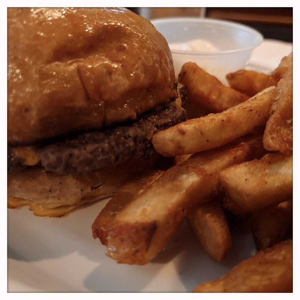 B L's Tavern